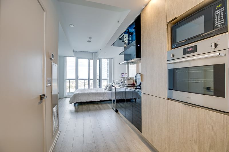 Studio Apartment Toronto Furnished and Hotel Style Tirbnb