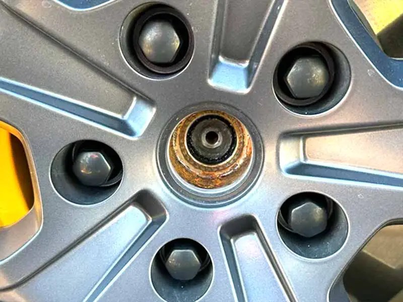 Are Center Caps Necessary? TireGrades