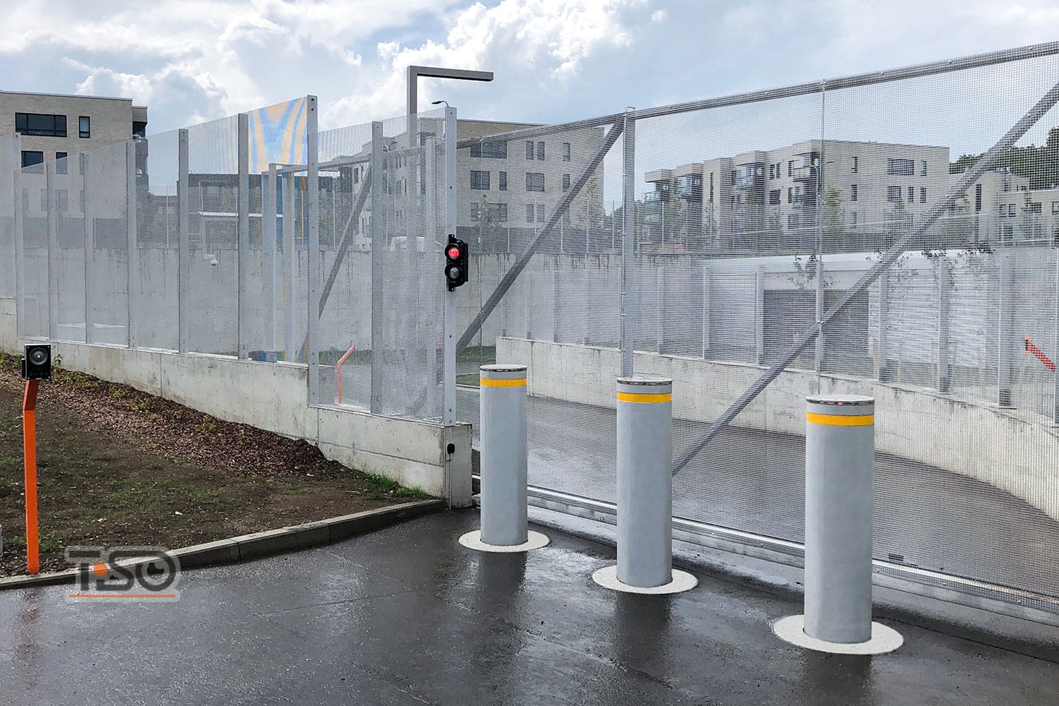 Retractable poles or automatic bollards TiSO High Security Road