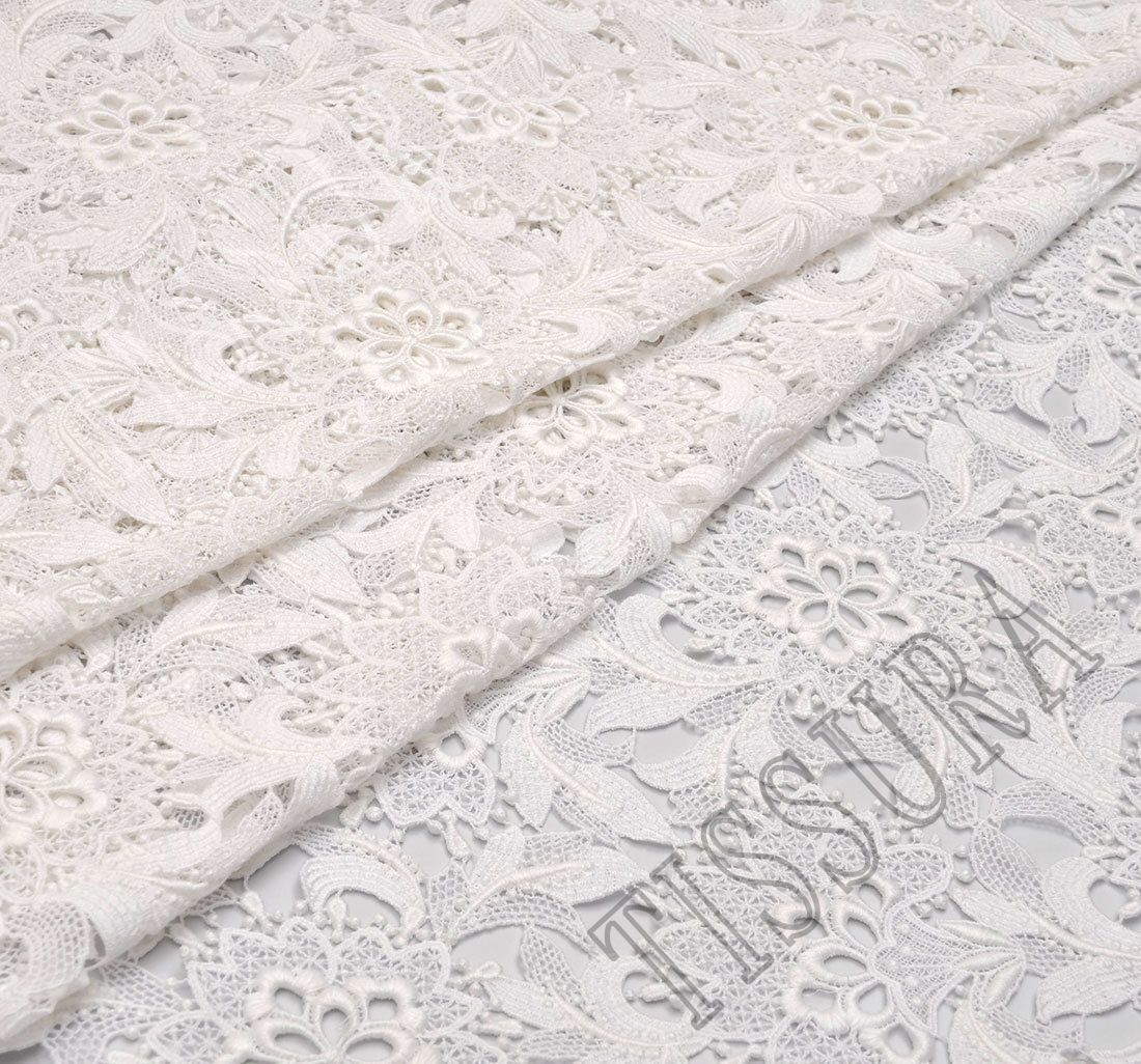 Guipure Lace Fabric Exclusive Bridal Fabrics from Switzerland, SKU 00053102 at 677 — Buy Lace