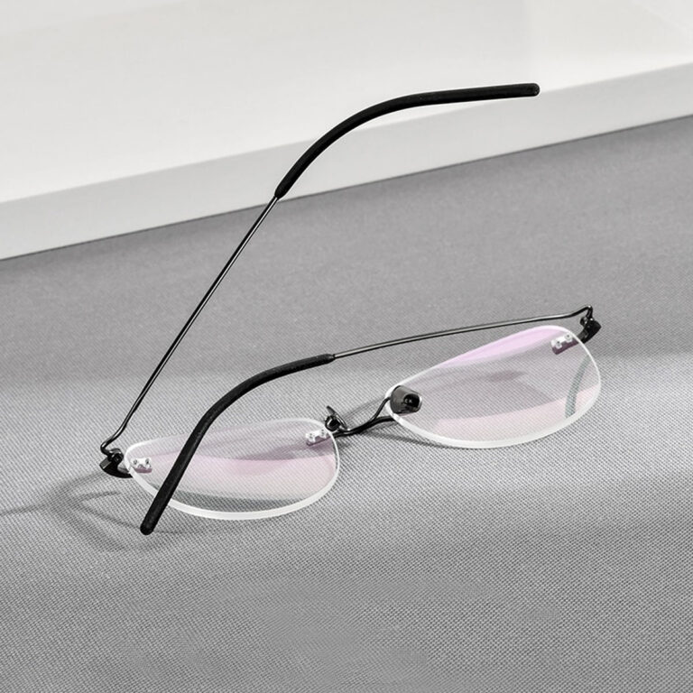 Titanium Hypoallergenic eyeglass frames, made with sensitive skin in mind