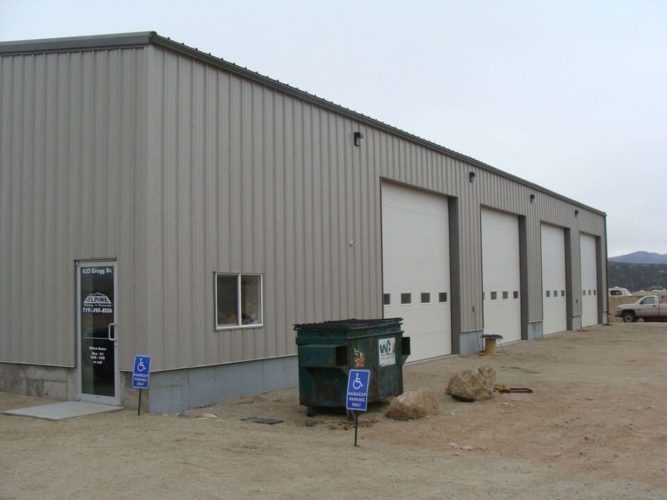 Prefabricated Steel Auto Shop For Automotive Industry Titan Steel