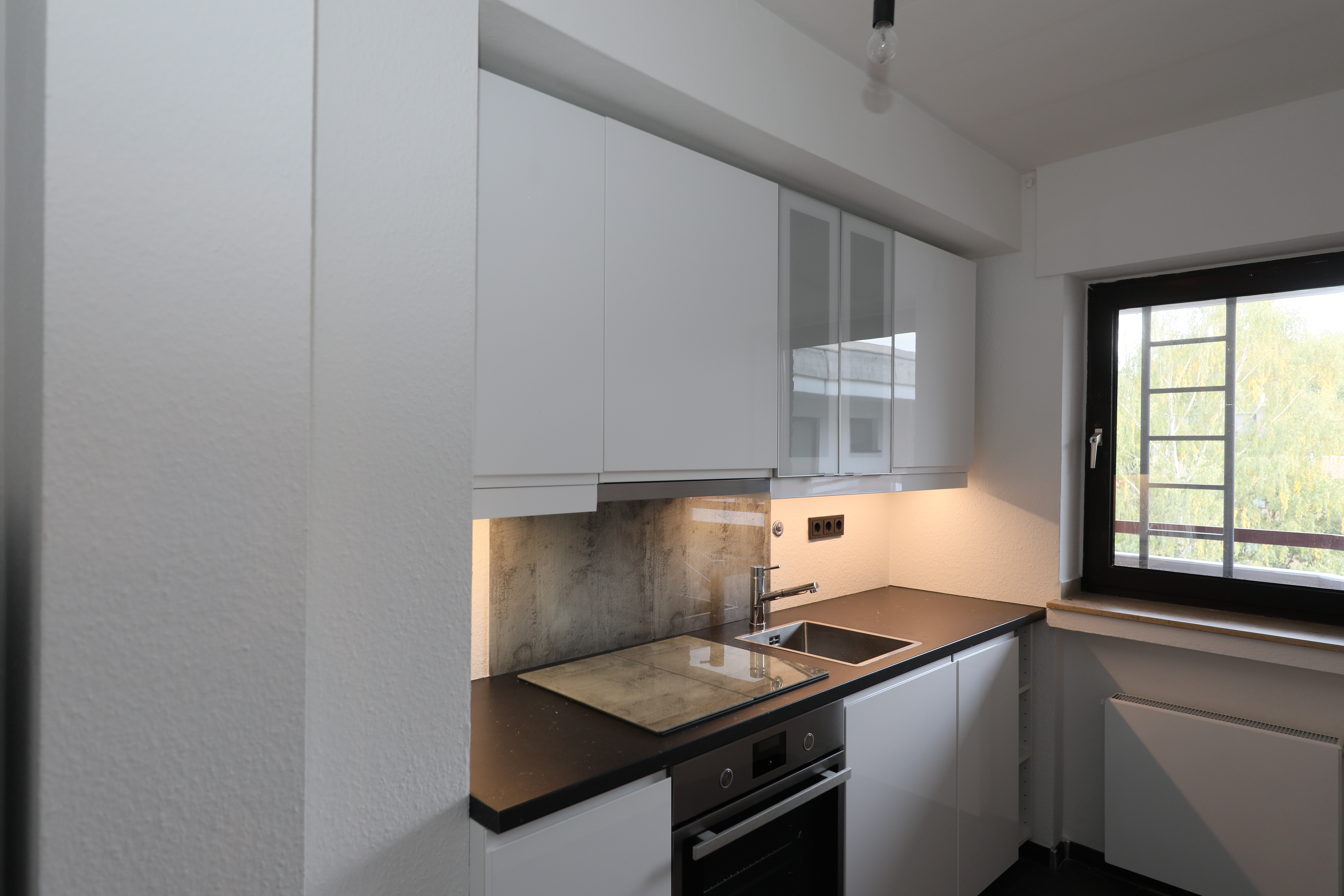 [VERMIETET] tittardsfeld.de 2 Zimmer Wohnung/Küche/Diele/Bad in