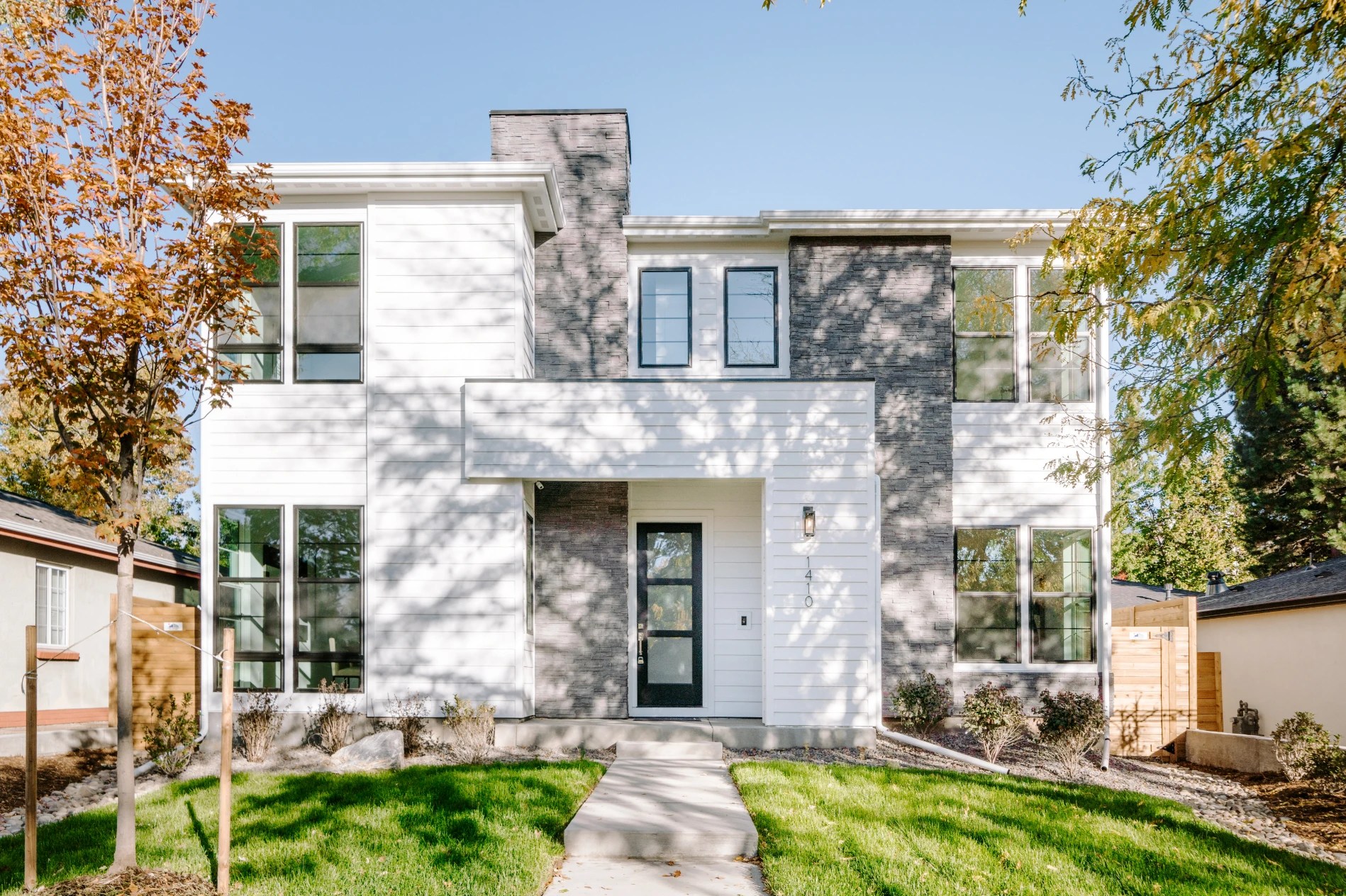 Modern prairie in Cory Merrill Past Home Build by TJH