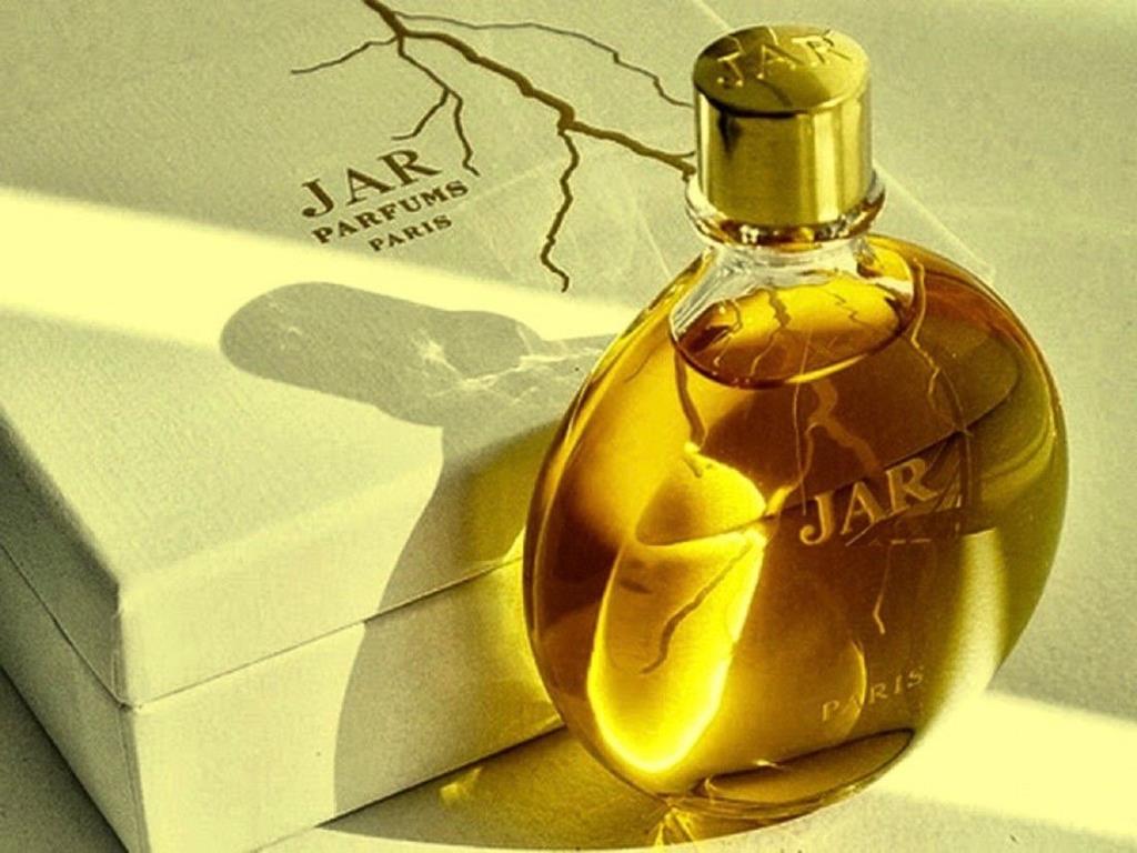 Meet The Top 10 Most Expensive Perfumes In The World The Luxury Makers