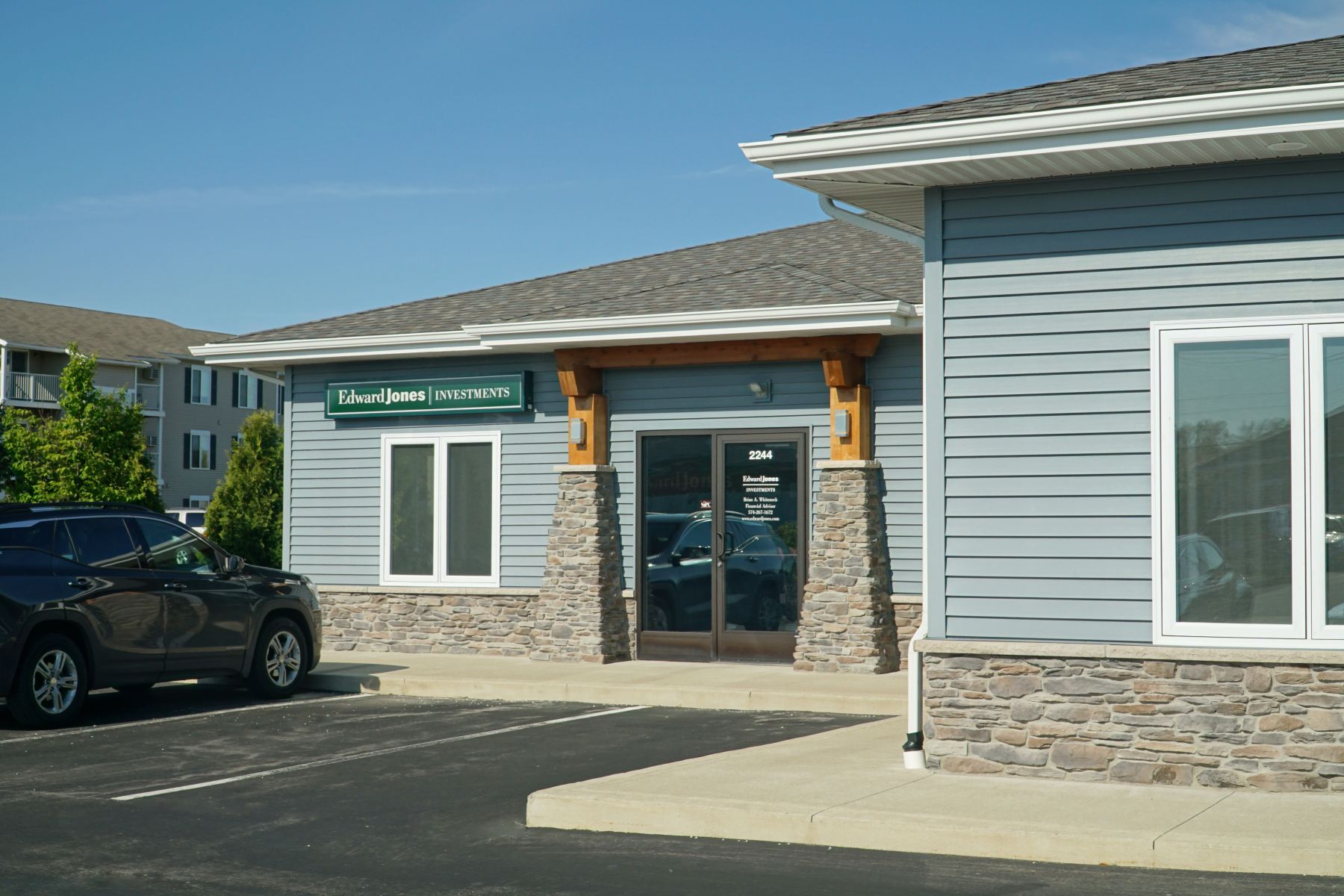 TL Jackson Edward Jones custom home