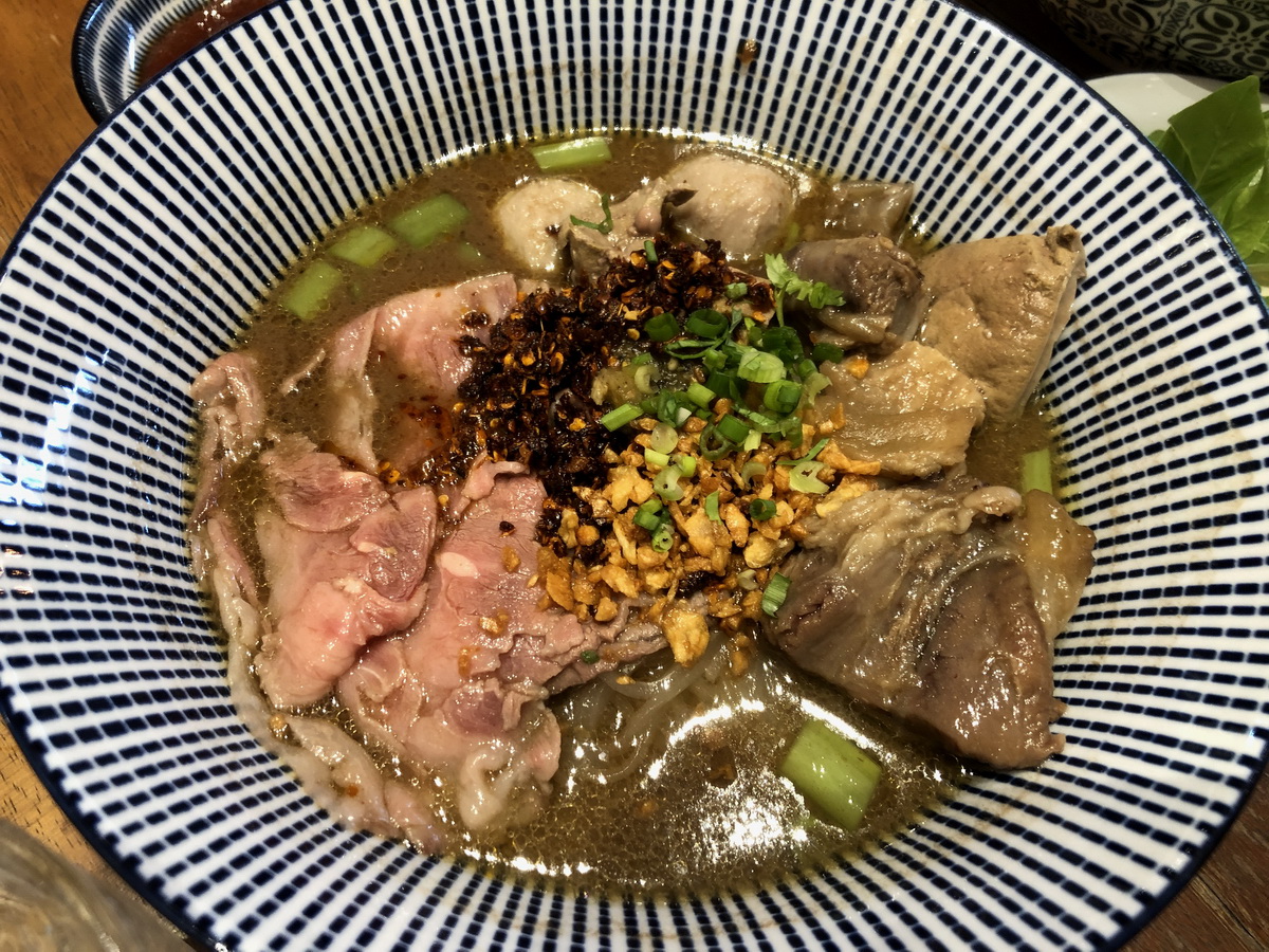 Meat Labo Central World หา (ของ) กิน