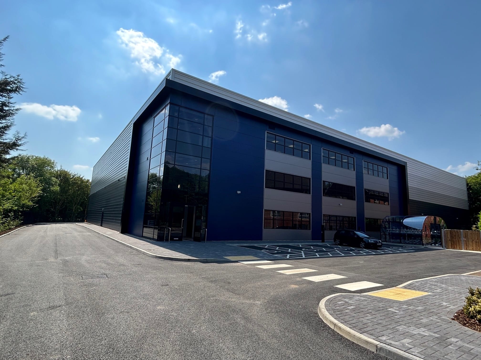 New logistics/ warehouse unit GEM at Danehill, Lower Earley, Reading