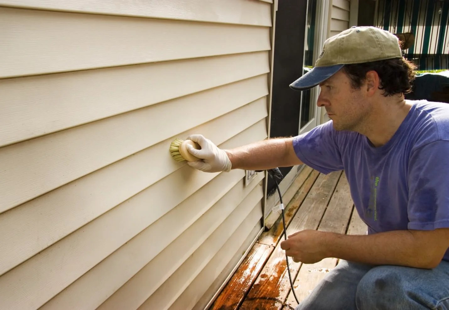 Replacing Siding vs Getting Repairs How to Know Which Is Best TlwaStoria