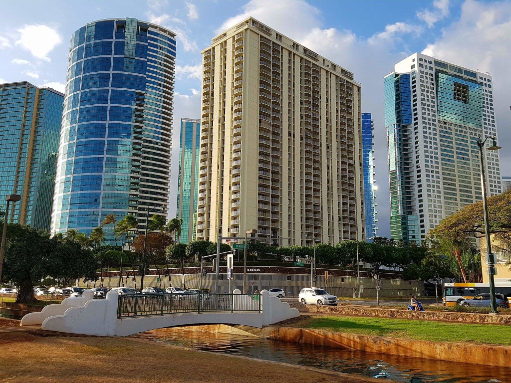 1350 Ala Moana For Rent Taal Lake Yacht Club