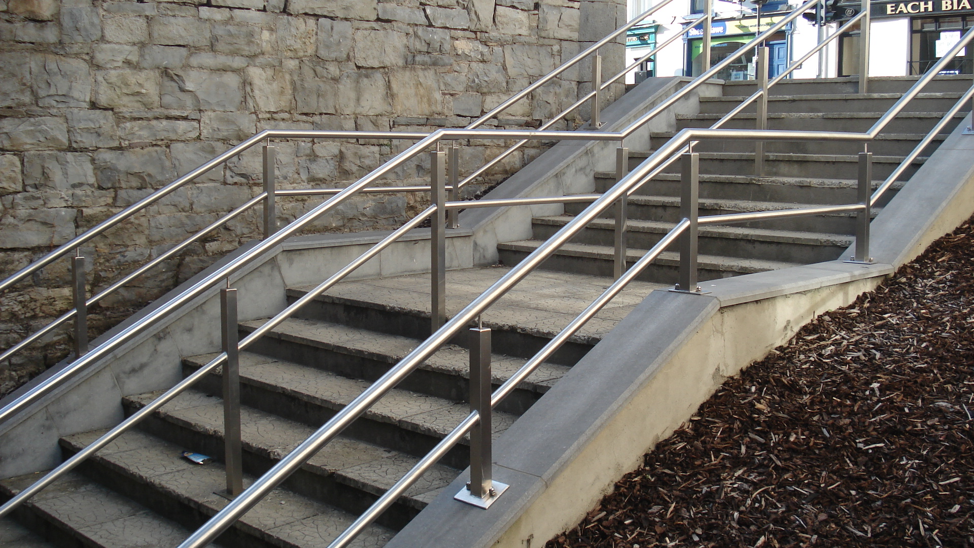 HANDRAILS, GUARDRAILS, BARRIERS TMC Engineering