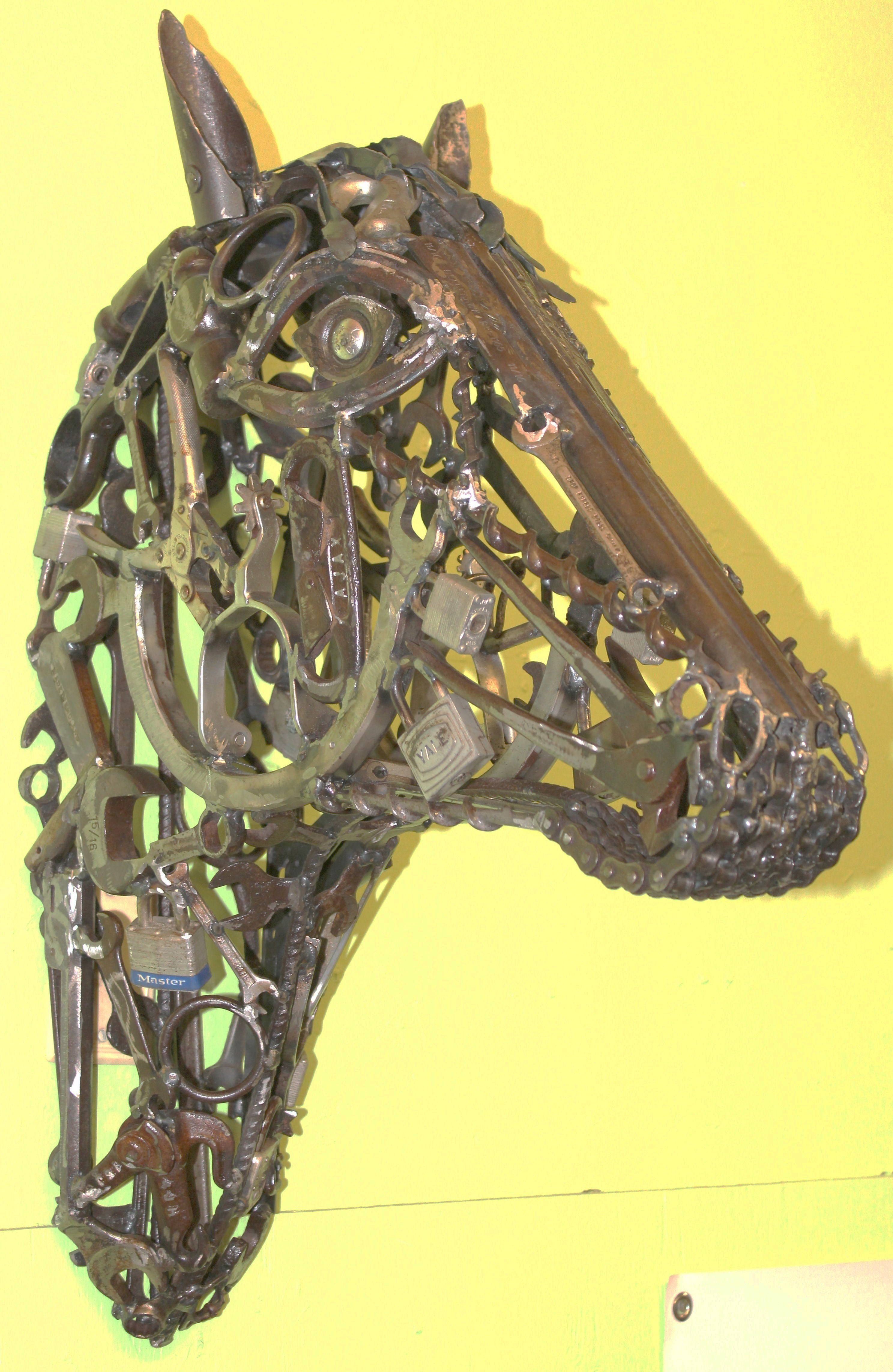 TMJ CREATIVE SCULPTURES HORSE HEADS