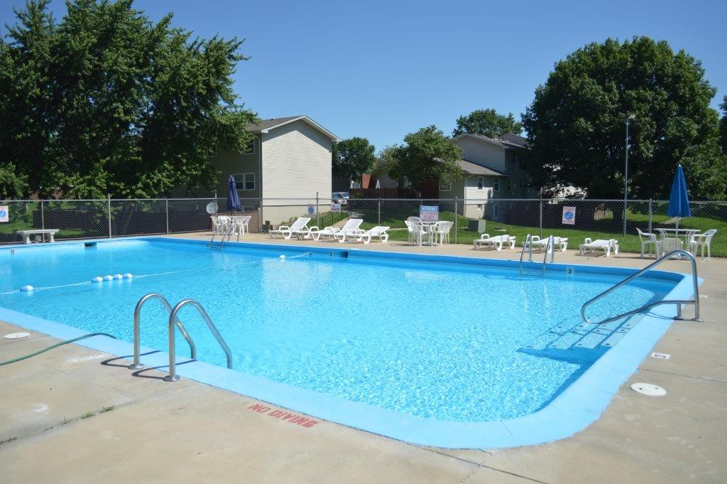 Loma Vista West Tailor Made Property Service inc, AMO®