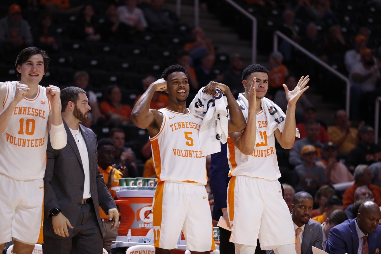 Tennessee races past Eastern New Mexico in exhibition opener