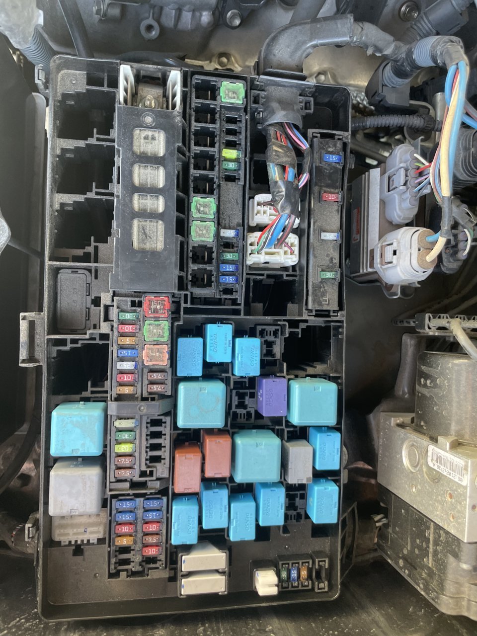 2016 tundra cigarette lighter fuse couldn't be found | Toyota Tundra Forum