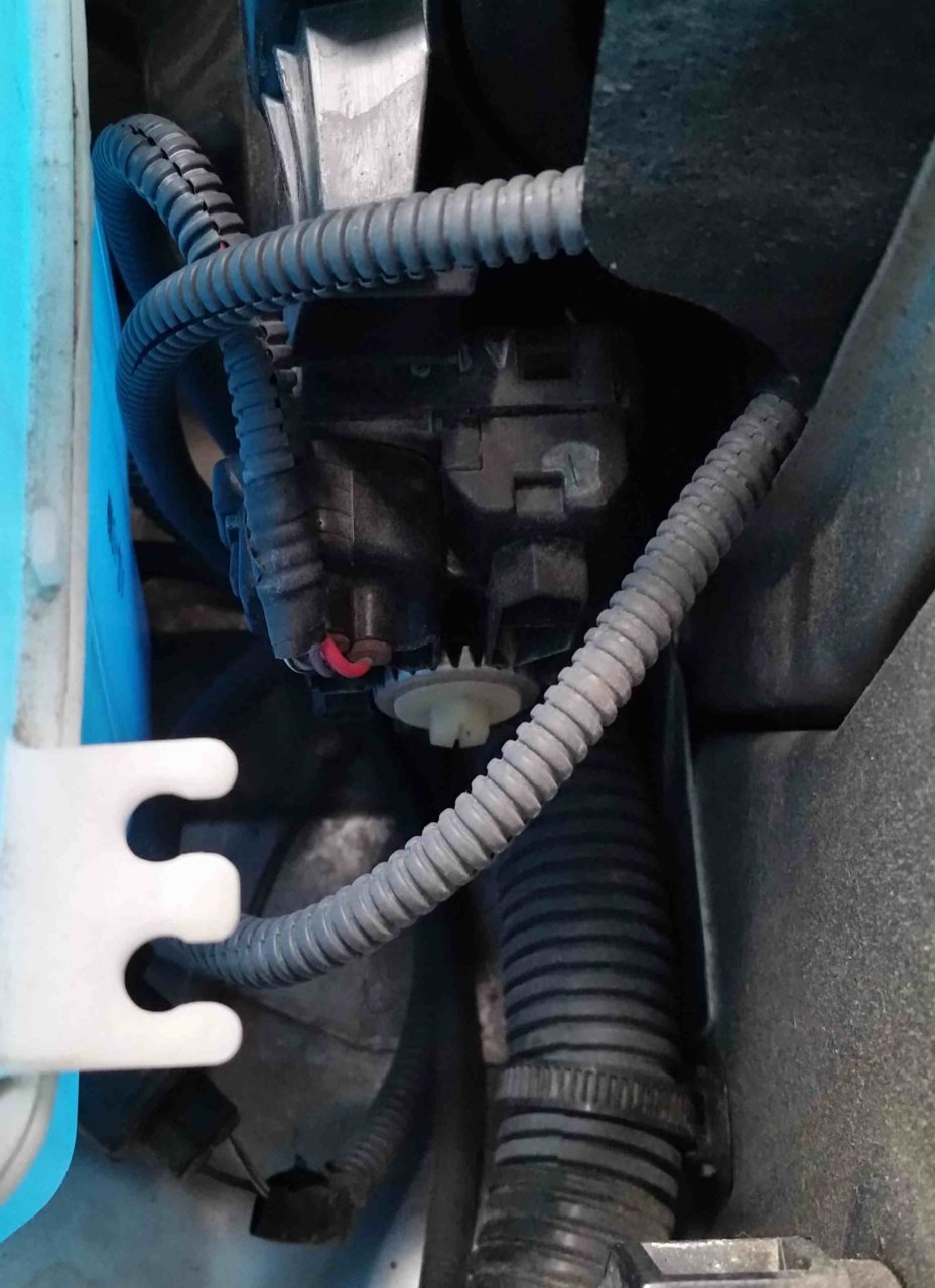 Adjusting headlights Toyota Tundra Forum