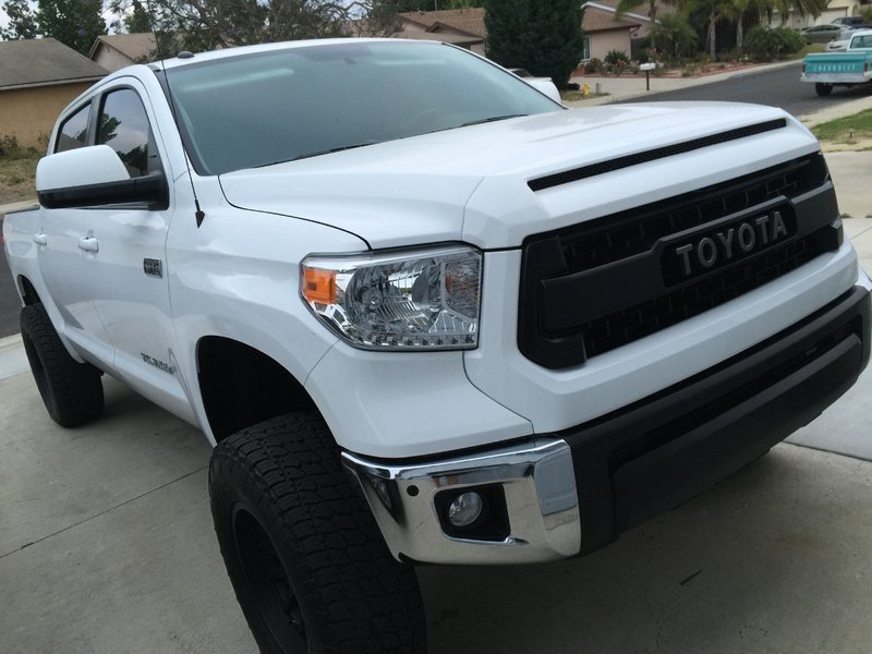 Bumper end caps white or black ?? Toyota Tundra Forum