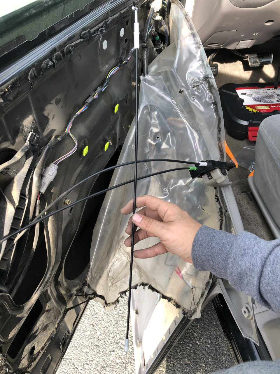 DOOR WONT OPEN FROM INSIDE Toyota Tundra Forum