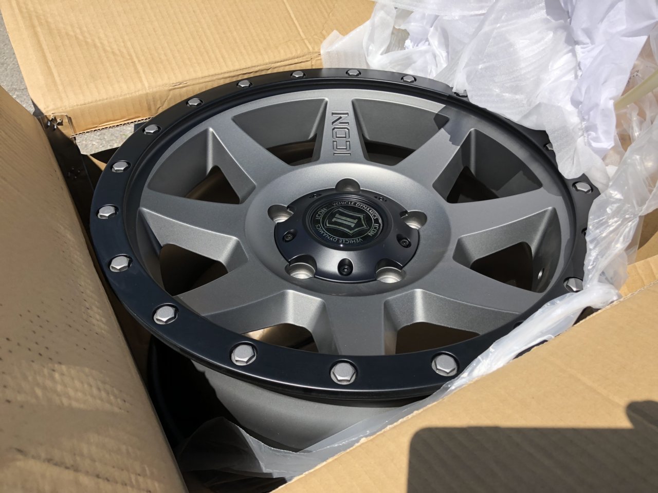 Icon six speed or Rebound? Toyota Tundra Forum