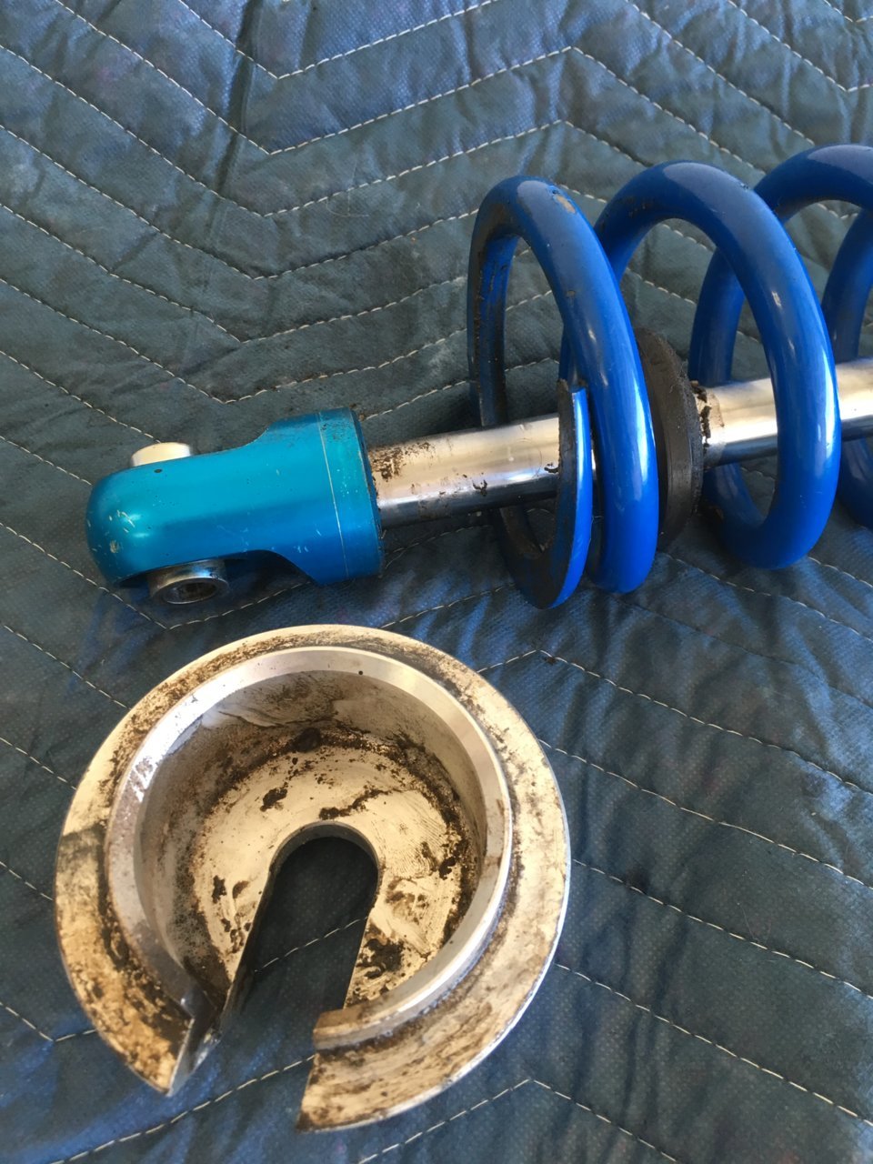 King Shock rebuild, pic heavy, get beer(s). Toyota Tundra Forum