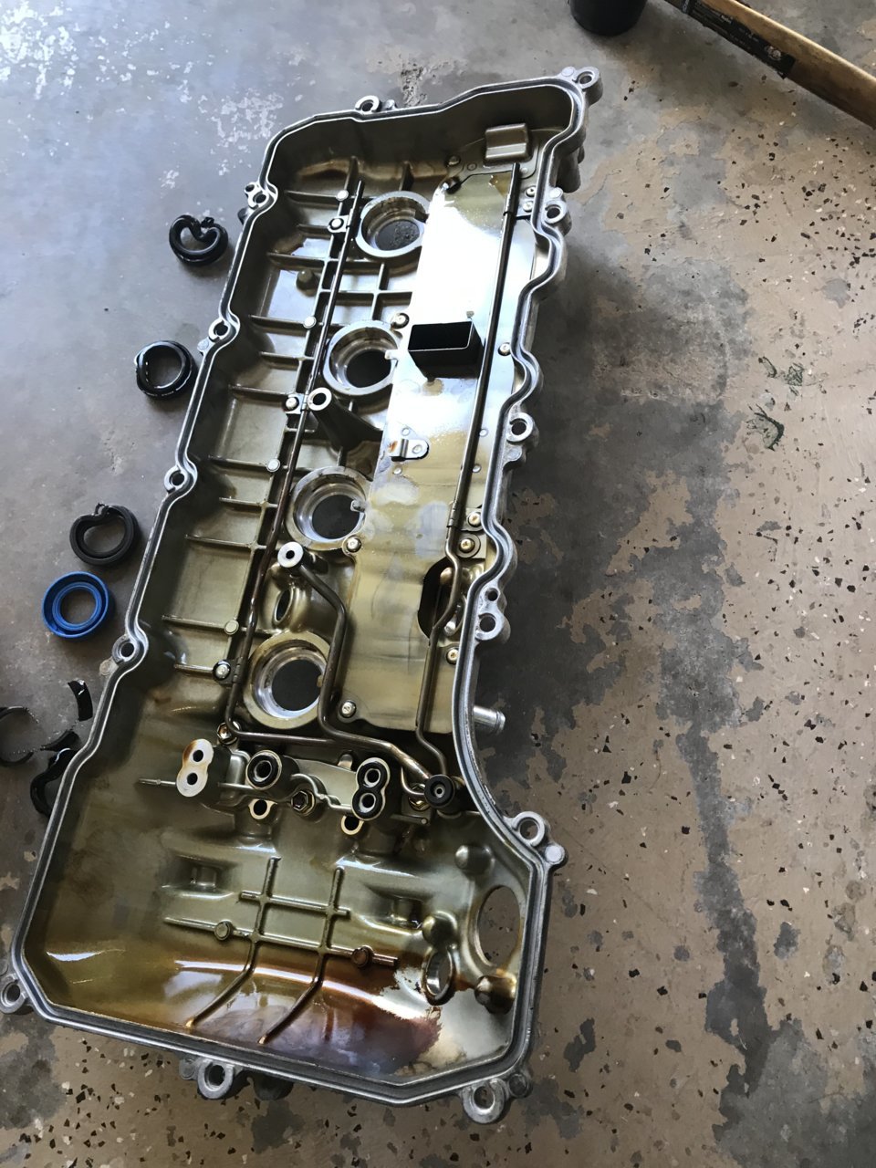 5.7L Valve Cover Gasket Change Process w/ Photos Toyota Tundra Forum