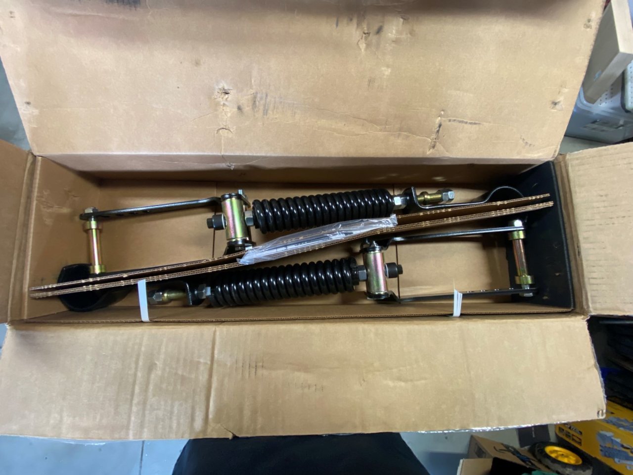 SOLD NIB Roadmaster Active Suspension HDSo Cal Toyota Tundra Forum