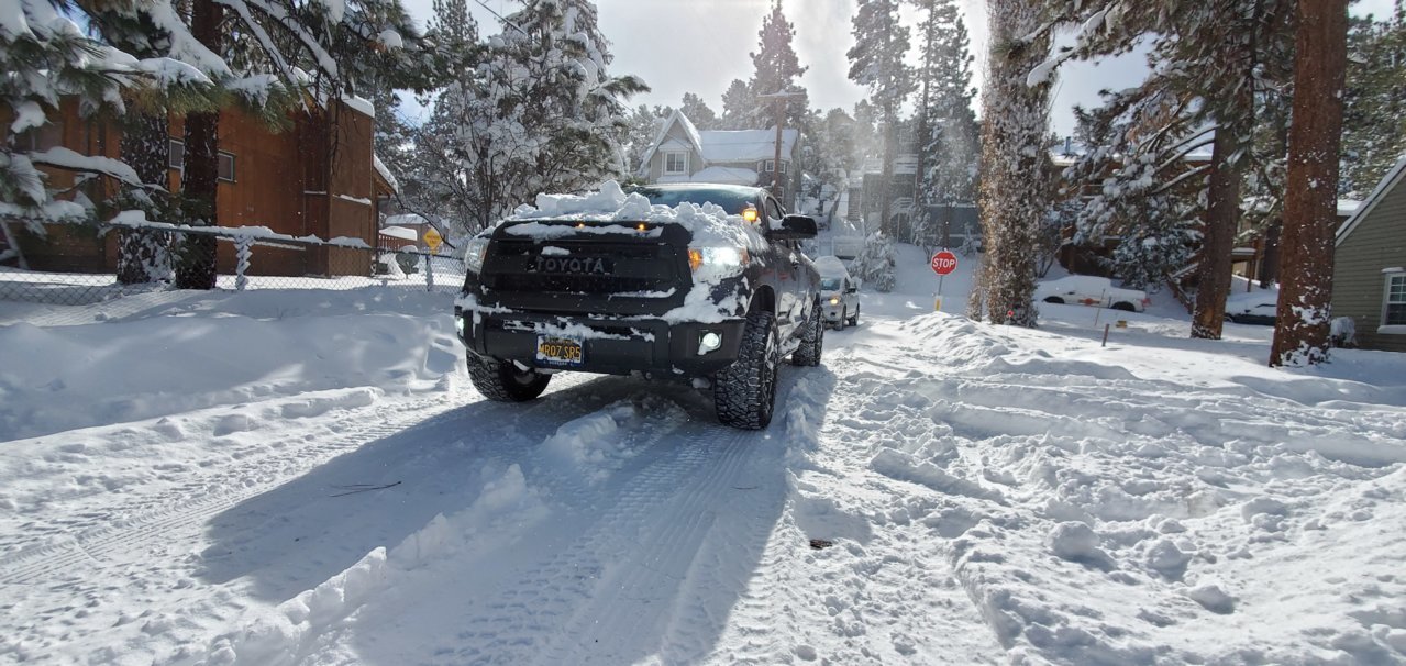 ANY 2WD THAT GO TO THE SNOW? Toyota Tundra Forum