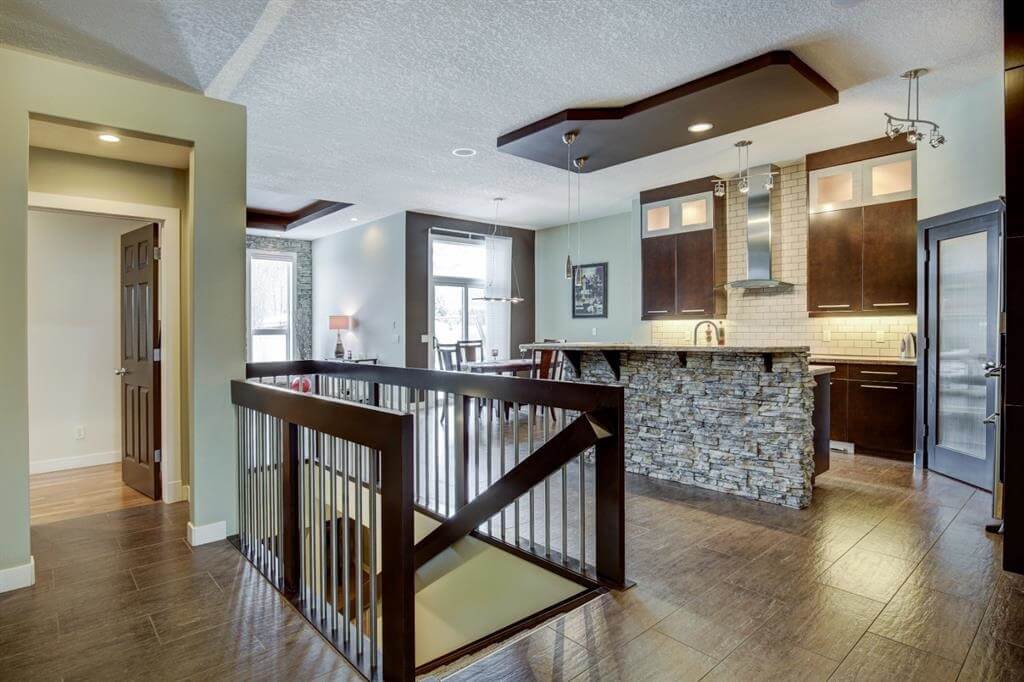 TNT TEAM RE/MAX Calgary 6 Elgin Estates Grove SE