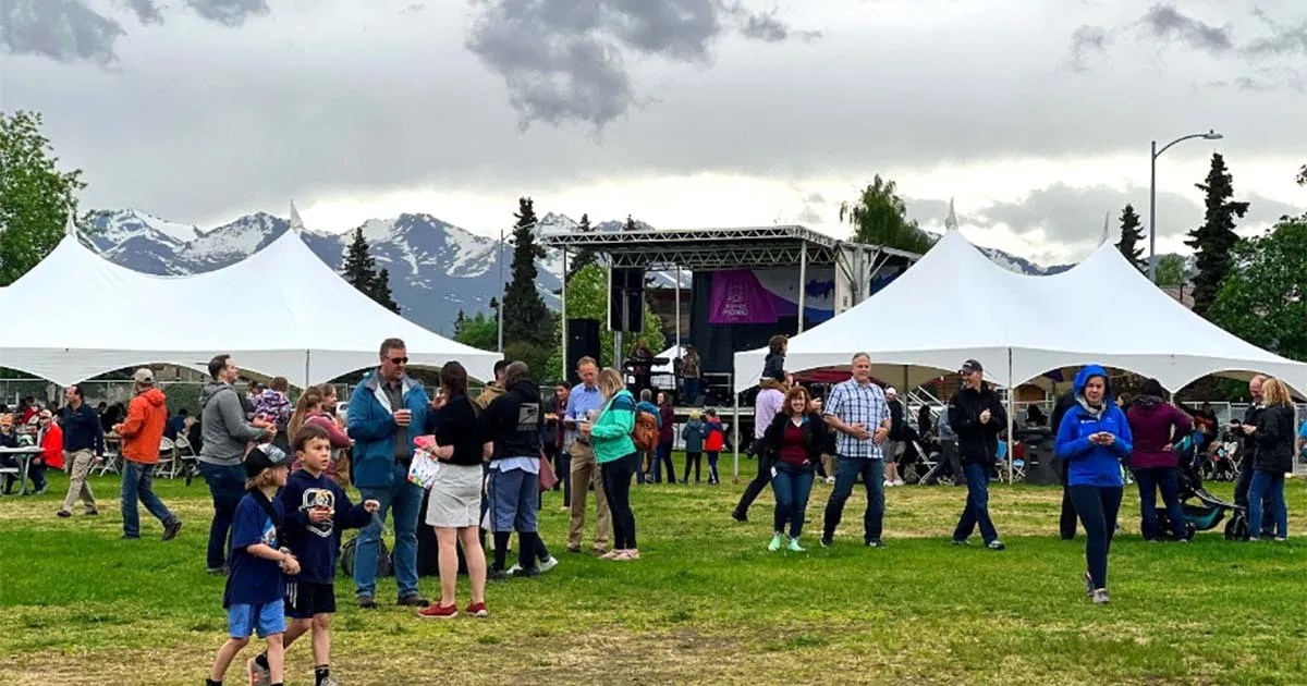 ALASKA SUMMER EVENT ROUNDUP Toast of the Town LLC