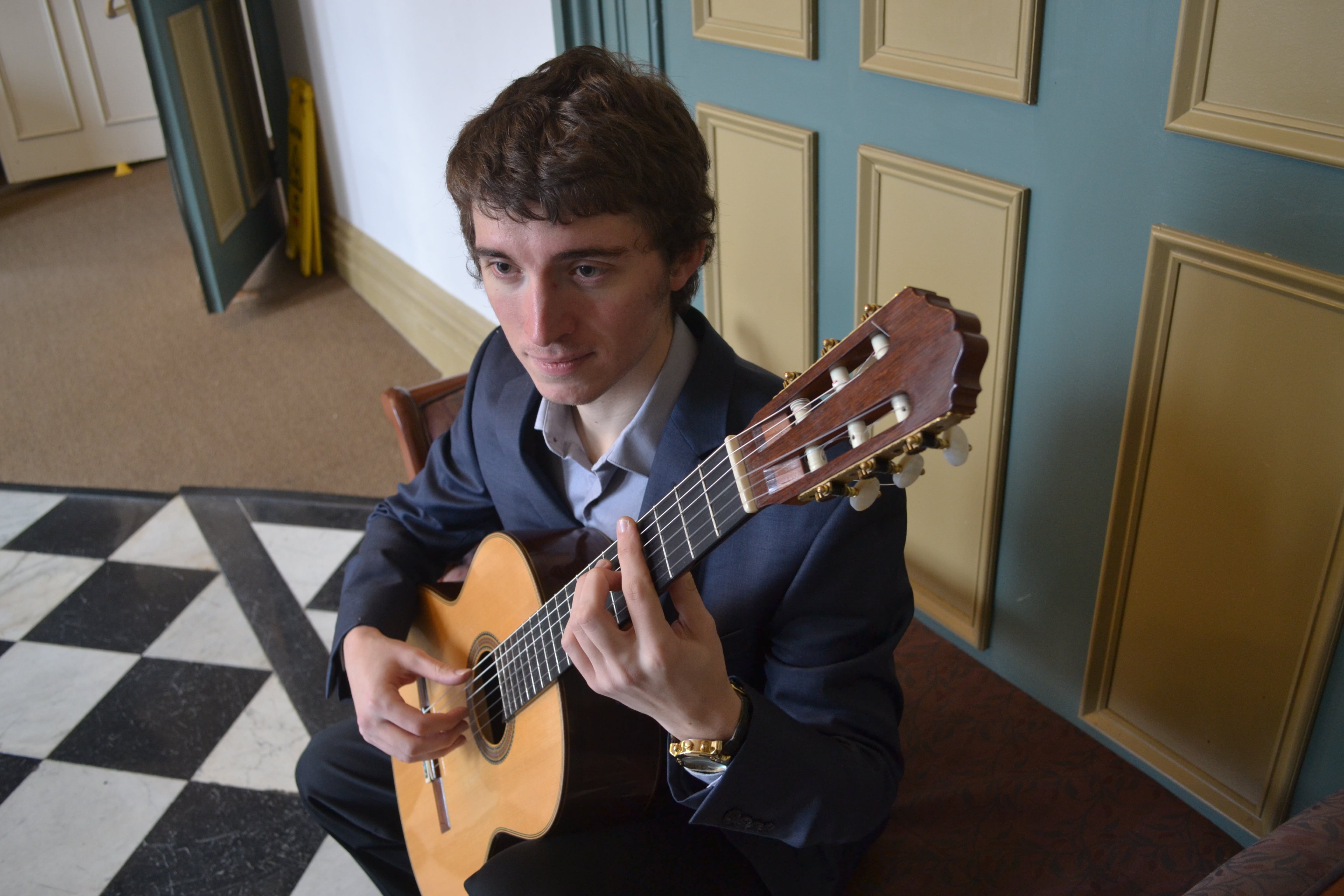 about rising guitarist tobias james performs with great energy