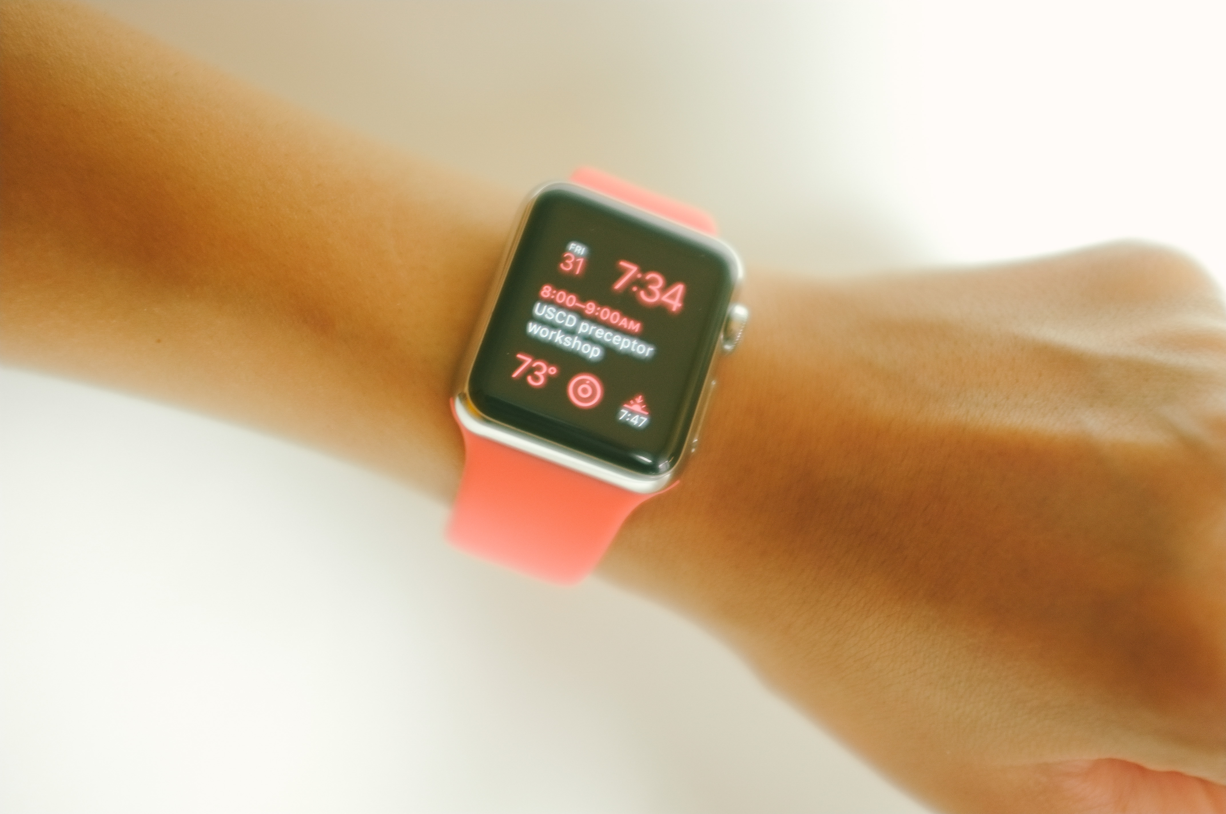 HandsOn Replica Apple Watch Sports Band in Pink Watchaware