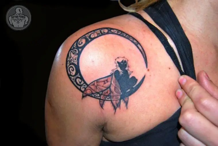 Tatuagem Lua com Flores em 2020 Tatuagem lua, Tatuagem, Tatto de lua Tatuagem de Lua Feminina Significado e Fotos Toda Atual