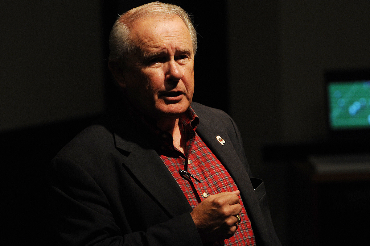 Alumnus Hank Erwin recounts “Woodlawn” story Troy Today