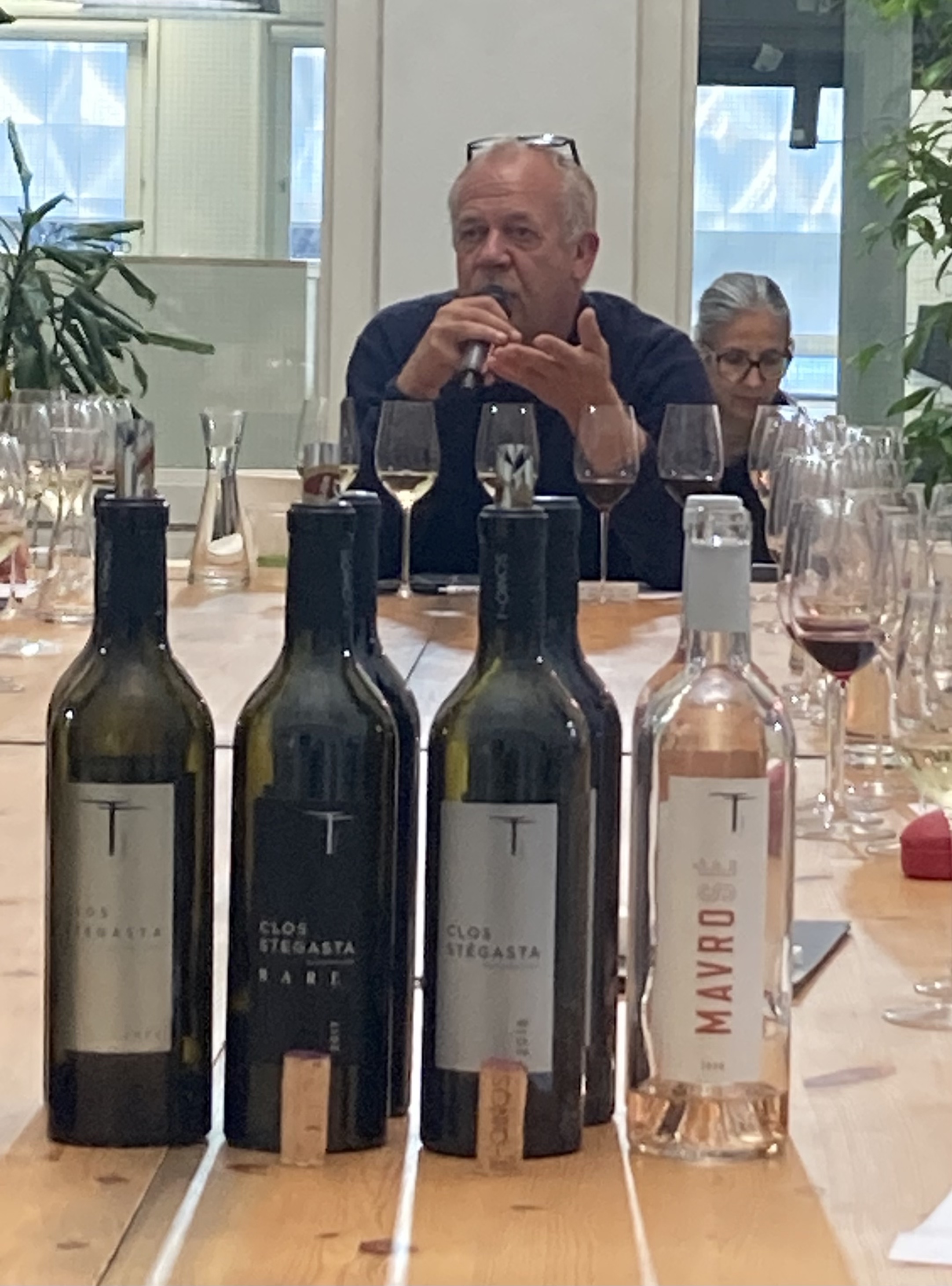 Decanter wine tasting in London Toinos