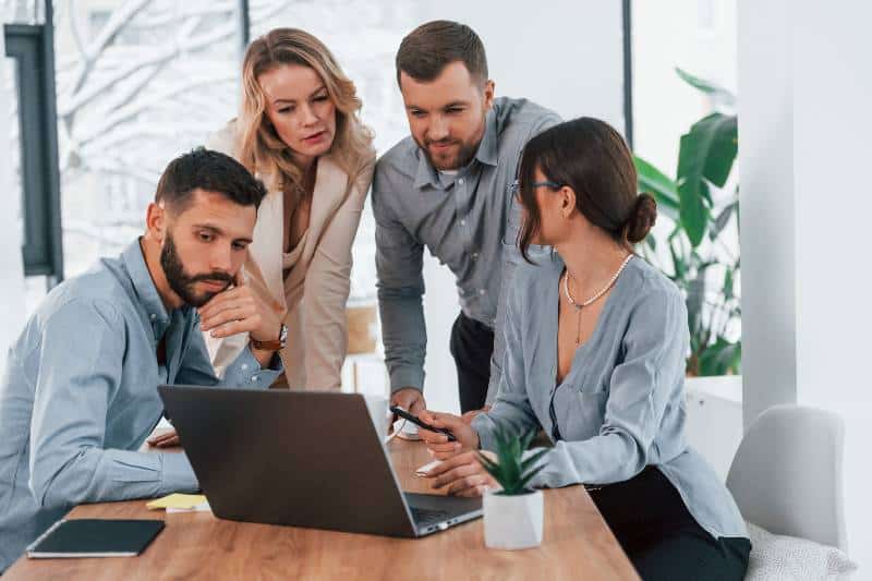 What is Build to Suit Development? [The Pros and Cons] Tolj Commercial