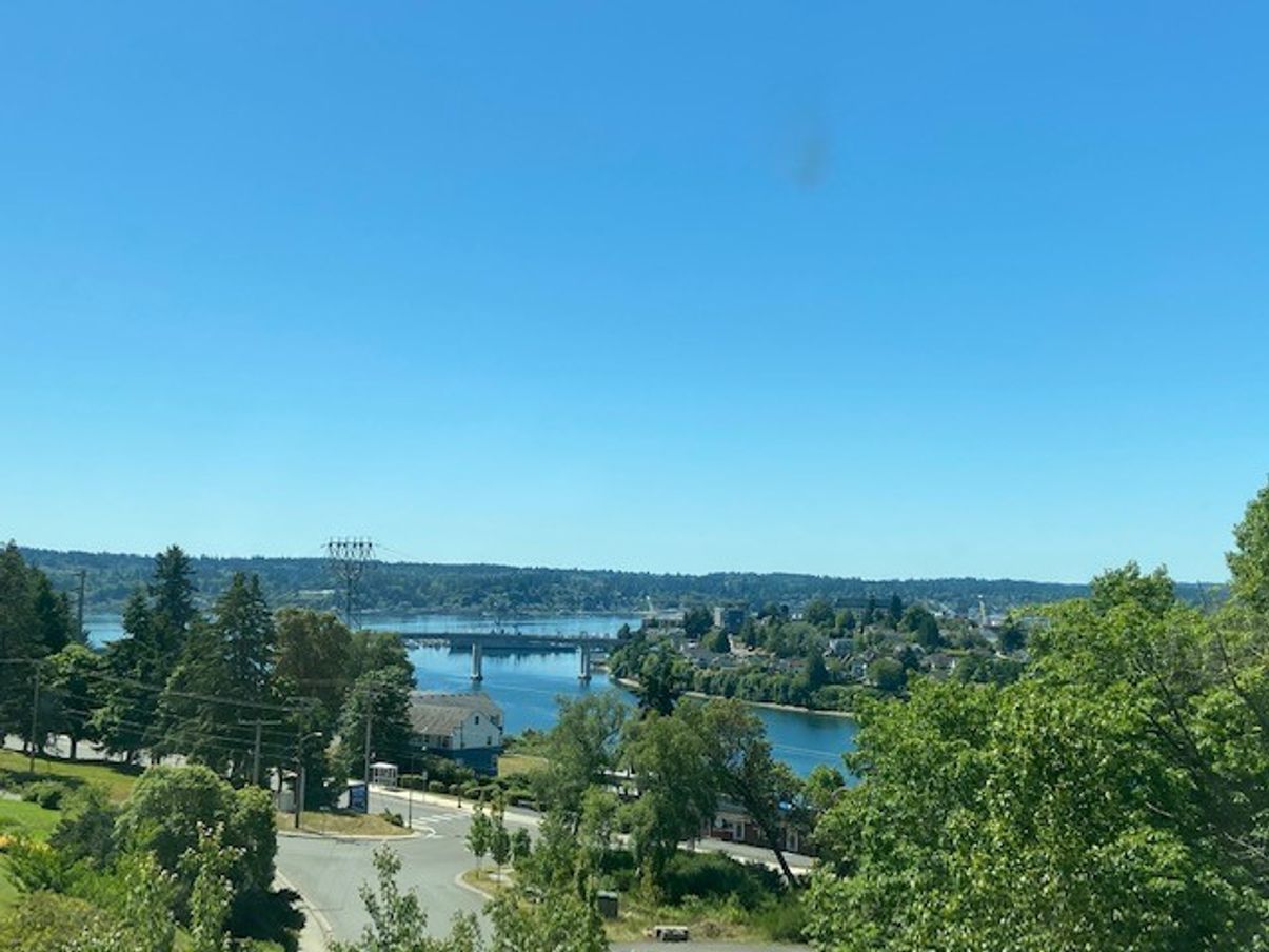 The Landing at Harbor Pointe The Toll Group NW