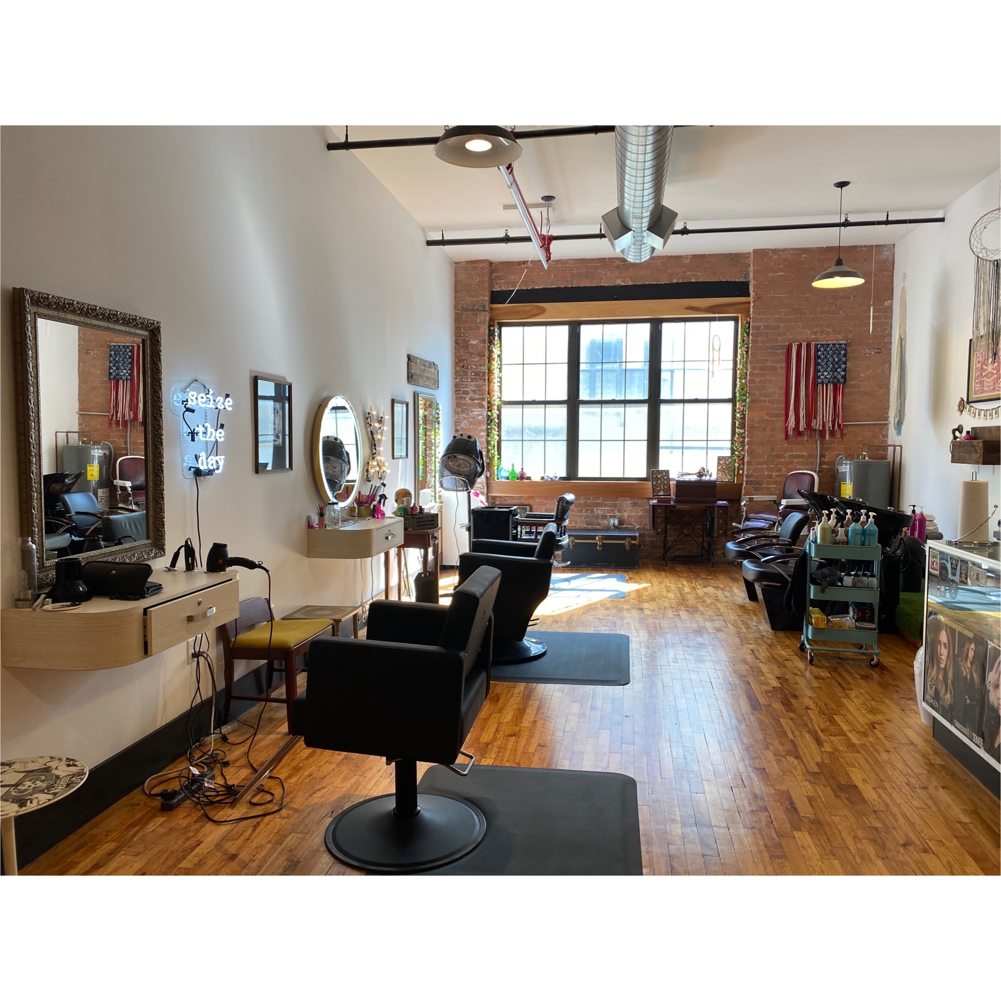 Tomahawk Hair Studio Bushwick Brooklyn Tomahawk Salon Bushwick