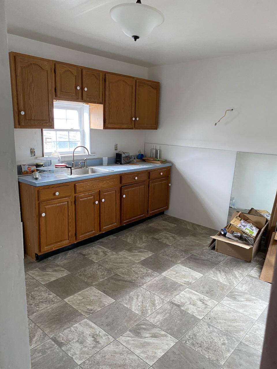 SOLD! Tamaqua Commercial Property! Bar, Apartments, Garages Tom Hall Auctions, Inc.