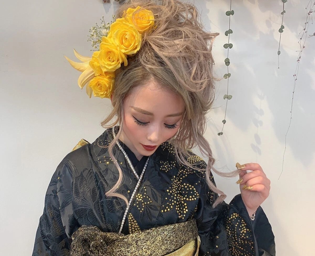 イベント用の派手な着物レンタルならお任せください 北九州市の成人式ならおしゃれな着物が多数のとみおかや