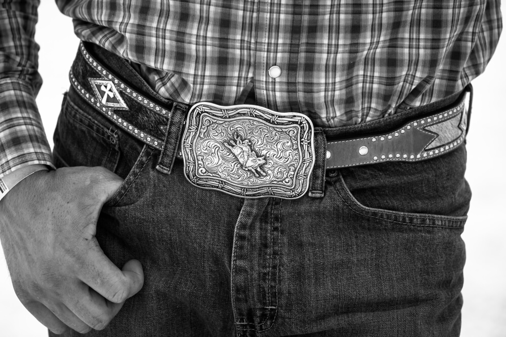 How to Clean and Care For Bronco Leather Buckles? Tommy Guide