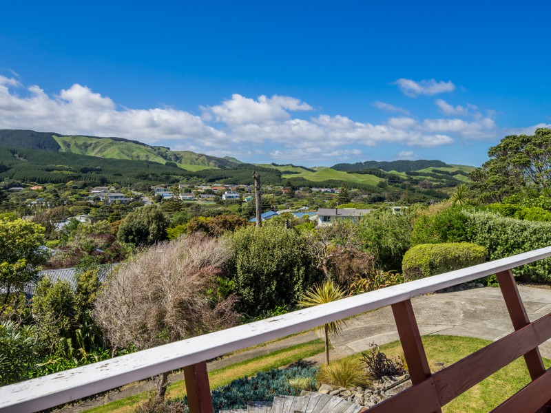 19 Kapekape Place, Pukerua Bay Porirua City 5026 Tommy's Real Estate