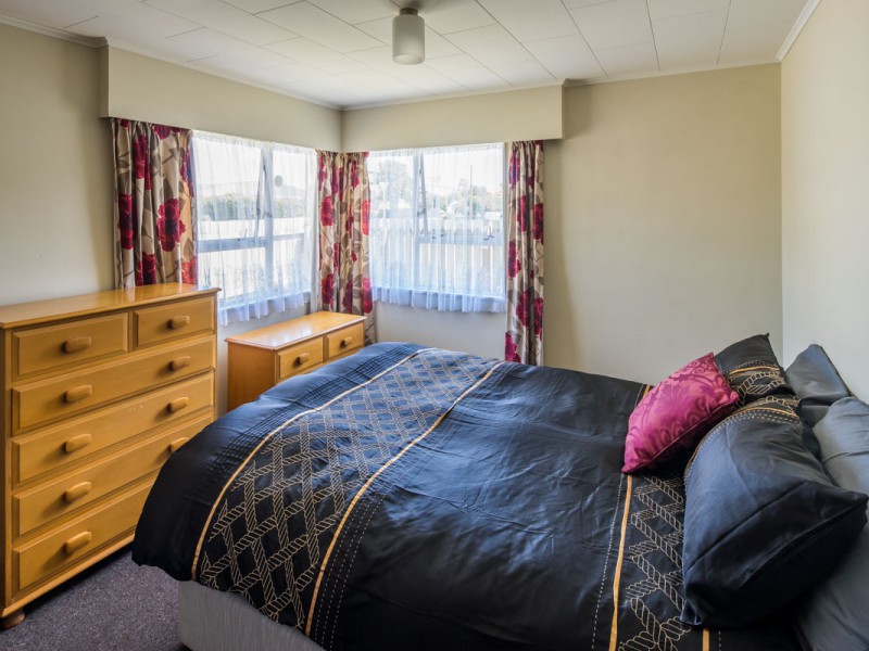 48 Whites Line West, Woburn Lower Hutt City 5010 Tommy's Real Estate