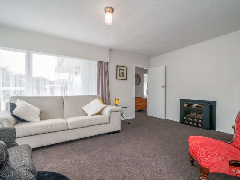 17 Wetherby Grove, Wainuiomata Lower Hutt City 5014 Tommy's Real Estate