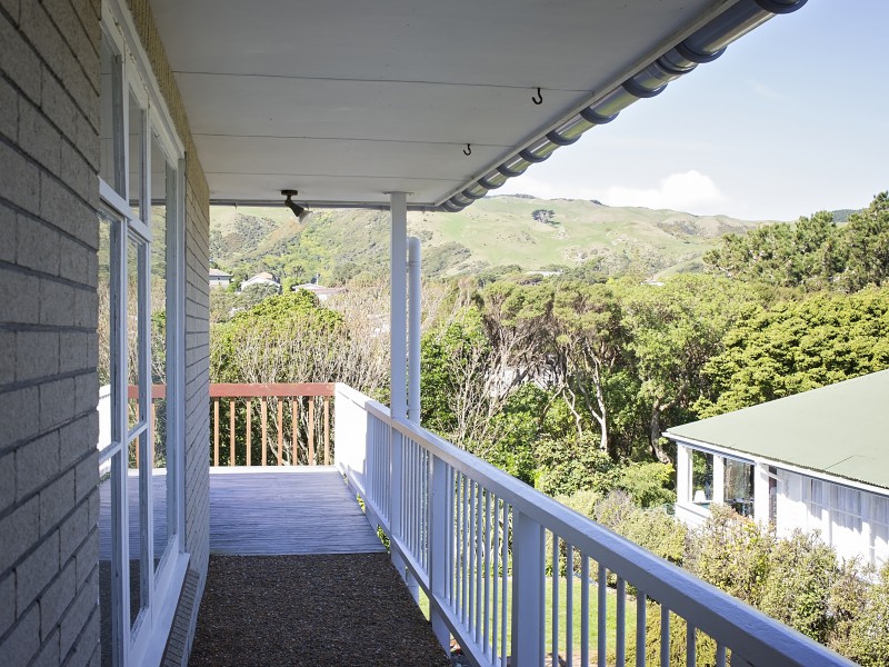 27 Rawhiti Road, Pukerua Bay Porirua City 5026 Tommy's Real Estate
