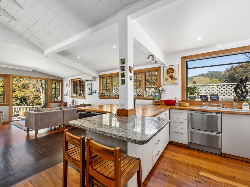 41 Blue Mountains Road, Silverstream Upper Hutt 5019 Tommy's Real Estate