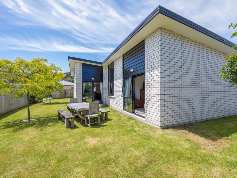 5 Sun Valley Way, Wainuiomata Lower Hutt City Tommy's Real Estate