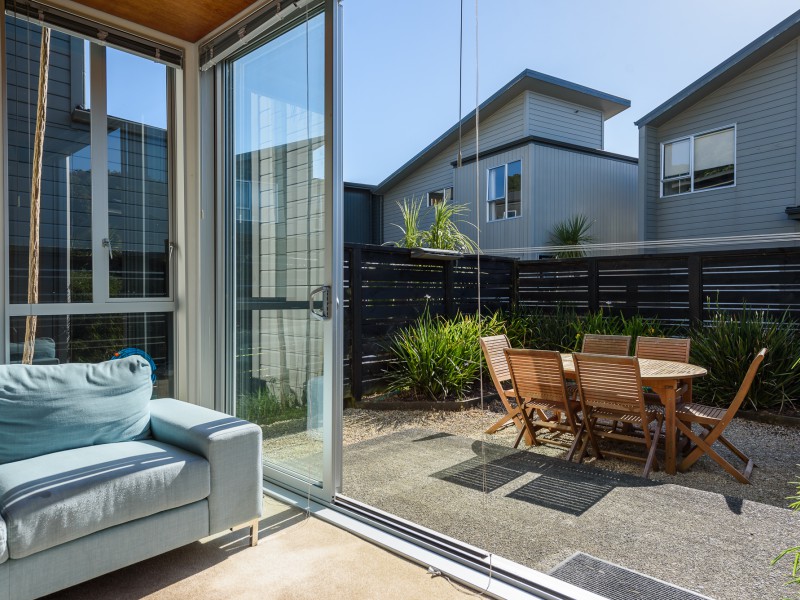 3/3 Severn Street, Island Bay Wellington 6023 Tommy's Real Estate