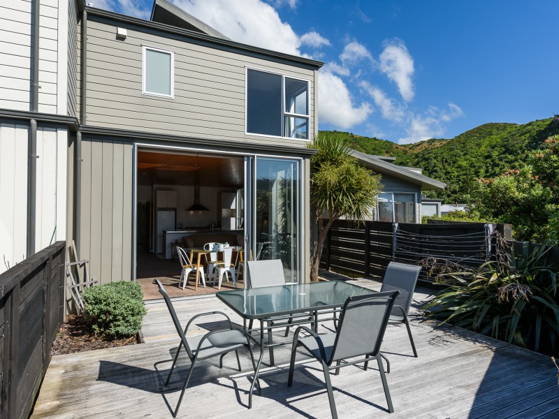 10/3 Severn Street, Island Bay Wellington 6023 Tommy's Real Estate