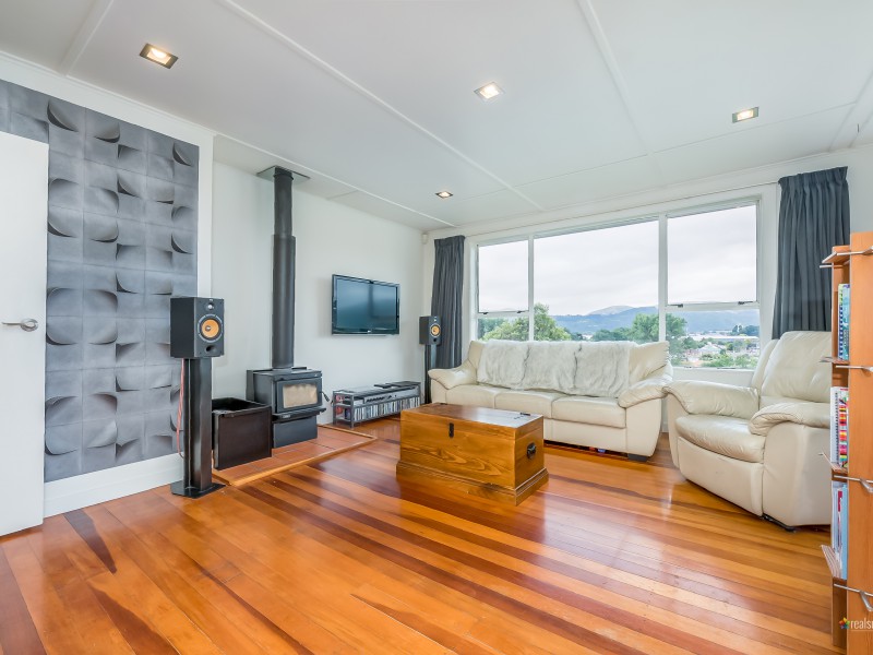 10 Hill Grove, Naenae Lower Hutt City 5011 Tommy's Real Estate