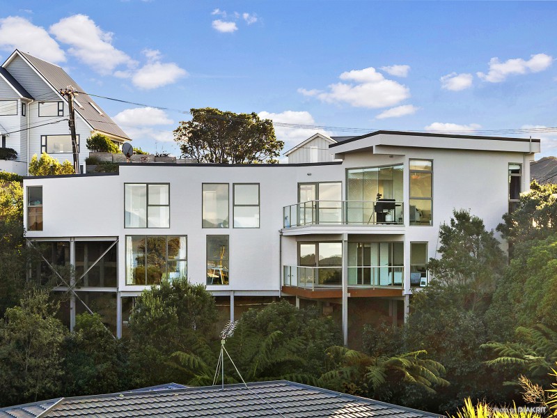 5 Waru Street, Khandallah Wellington 6035 Tommy's Real Estate